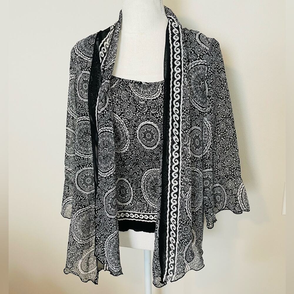 Quintessential Blouse Shawl Set